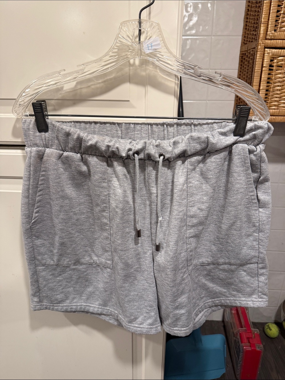 Paradise gray shorts size medium 8:5🎶